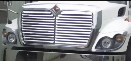 international LT 2017+ chrome grill